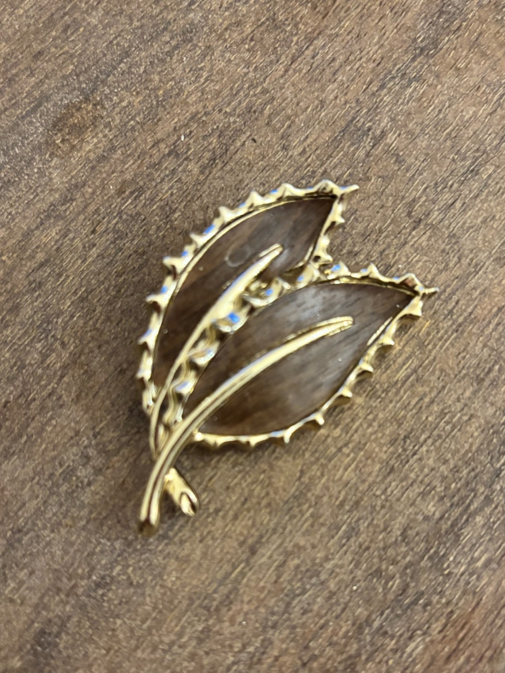 Gold-Tone Brown Leaf Brooch - Classic Women’s Jewelry Accent